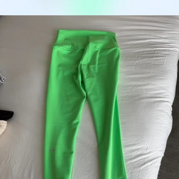 ALO Yoga Bright Green Leggings - Picture 5 of 6